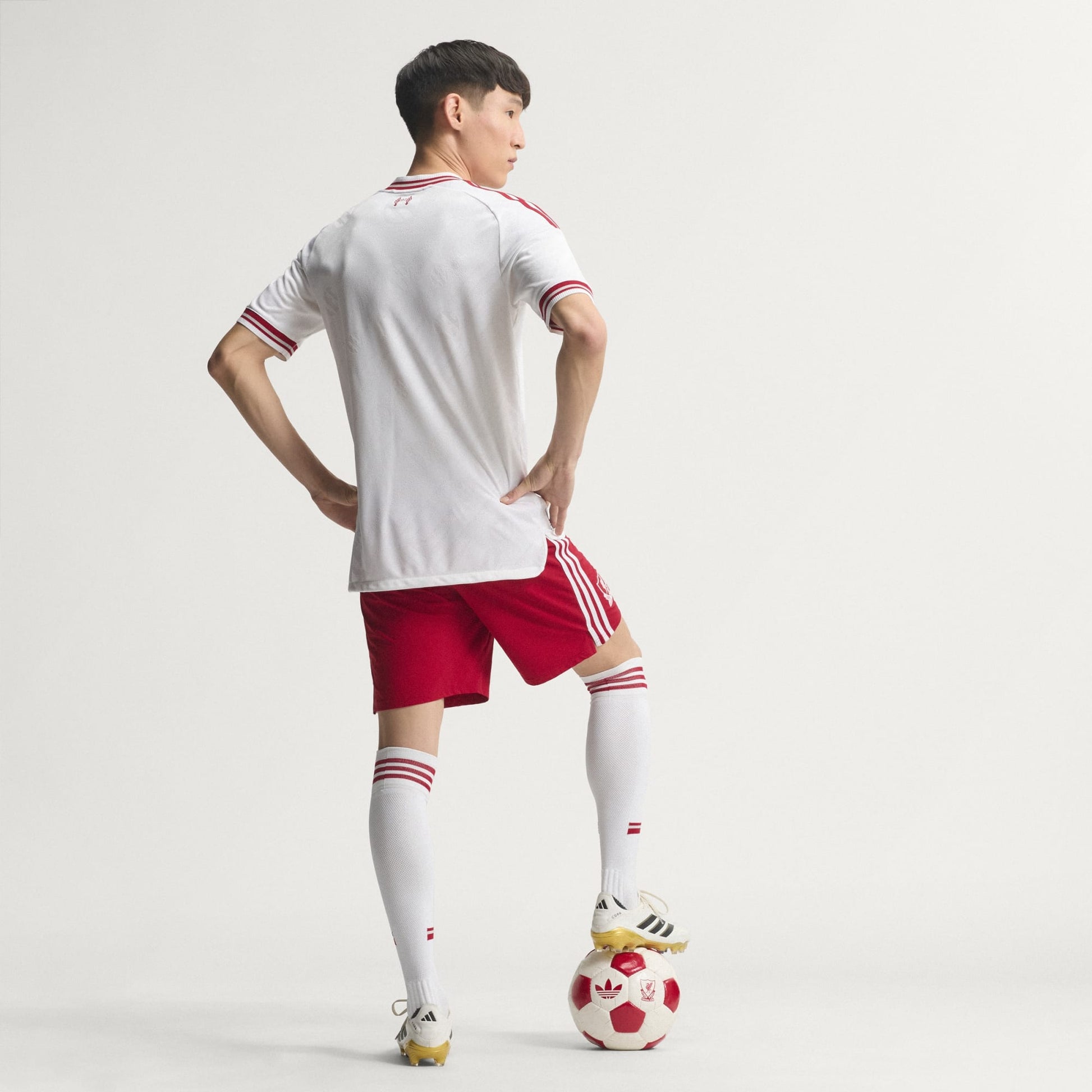 Camisa Adidas Liverpool 2026/27 II Jogador