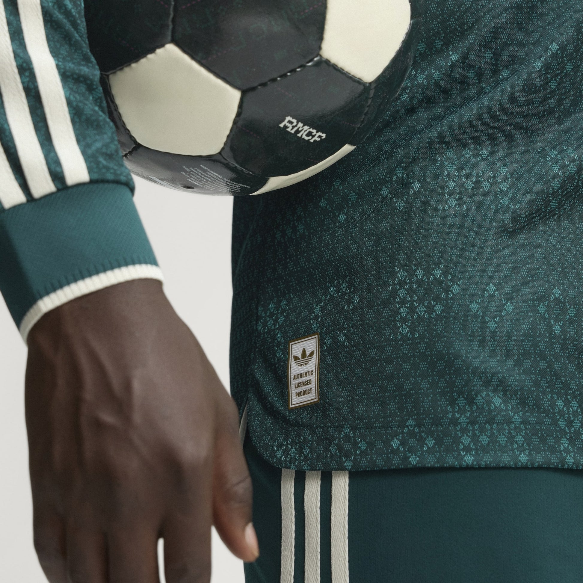 Camisa Manga Longa Adidas Real Madrid 2026/27 II Jogador