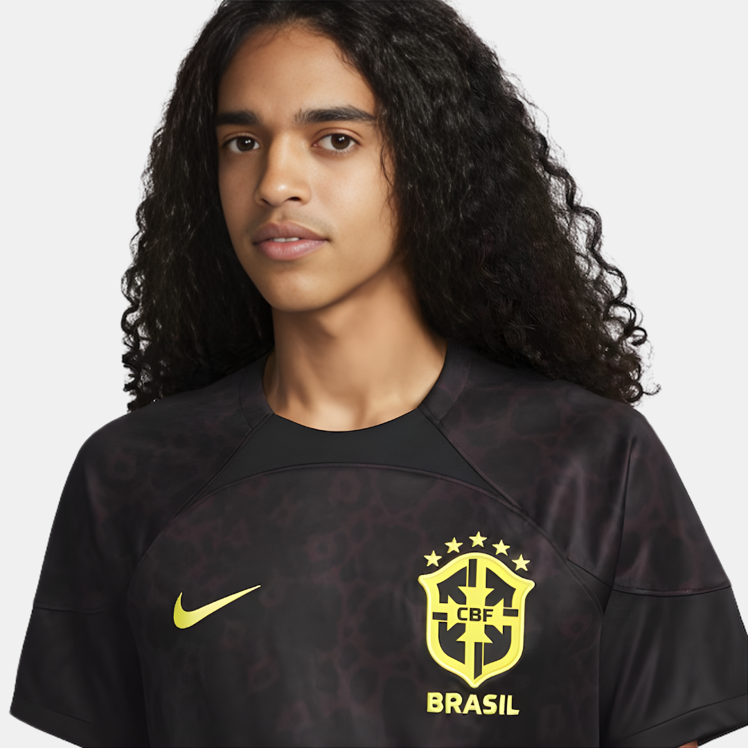 Camisa Goleiro Seleção Brasileira 22/23 Nike Torcedor Masculina - Preta com detalhes em amarelo