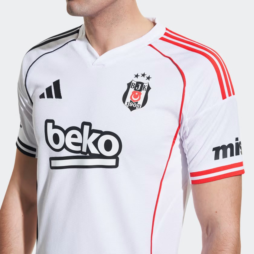 Camisa adidas Beşiktaş JK 2025/26 I